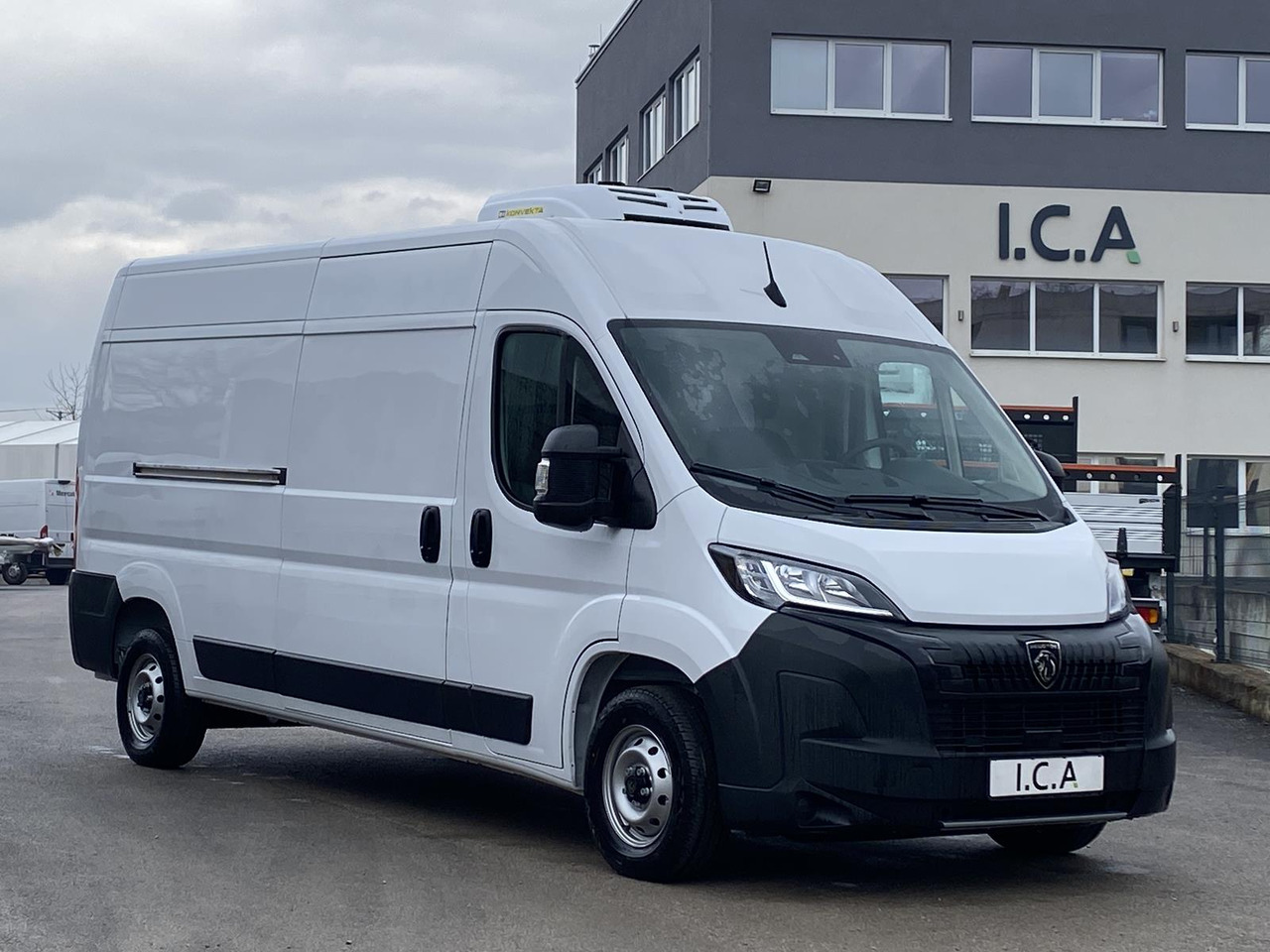 PEUGEOT BOXER L3H2 180PS CONFORT 335 / FRISCHDIENST BIS 0 + KONVEKTA FK2321 12-230V - כלי רכב מסחרי לקירור: תמונה 1 PEUGEOT BOXER L3H2 180PS CONFORT 335 / FRISCHDIENST BIS 0 + KONVEKTA FK2321 12-230V - כלי רכב מסחרי לקירור: תמונה 1