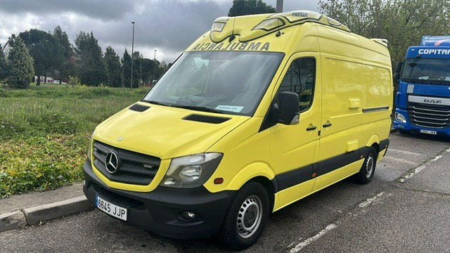 Mercedes Benz AMBULANCE Lot of 10 units Sprinter 313 CDI Automatic - כלי רכב מסחרי עם לוח: תמונה 1 Mercedes Benz AMBULANCE Lot of 10 units Sprinter 313 CDI Automatic - כלי רכב מסחרי עם לוח: תמונה 1