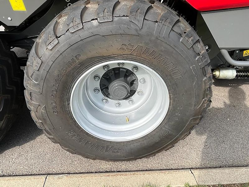 Massey Ferguson MF 2234 XDTC mit Schneidwerk "NEW" - מכונת צרור מרובעת: תמונה 5 Massey Ferguson MF 2234 XDTC mit Schneidwerk "NEW" - מכונת צרור מרובעת: תמונה 5