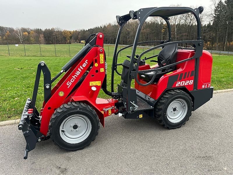 Schäffer 2028 SLT - מעמיס קומפקטי: תמונה 1 Schäffer 2028 SLT - מעמיס קומפקטי: תמונה 1