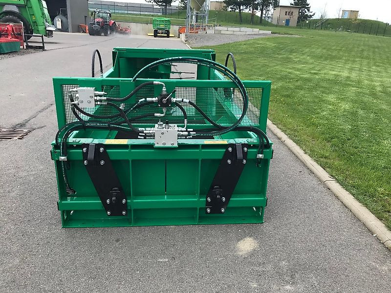 Spread-a-Bale Ballenauflöser MIDI ST 100 - ציוד חציר ומספוא: תמונה 3 Spread-a-Bale Ballenauflöser MIDI ST 100 - ציוד חציר ומספוא: תמונה 3