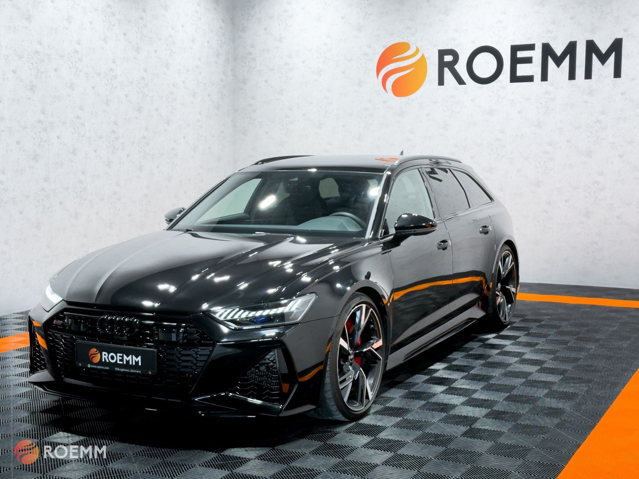 Audi RS6 Avant 4.0 TFSI quattro*Dynamik*360°*PANO*LED - רכב סטיישן: תמונה 3 Audi RS6 Avant 4.0 TFSI quattro*Dynamik*360°*PANO*LED - רכב סטיישן: תמונה 3