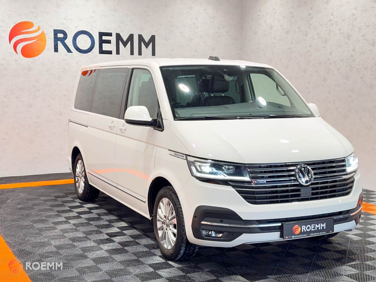 Volkswagen T6.1 Multivan Highline 4MOTION*GARANTIE*AHK*SHZ* - כלי רכב מסחרי לנוסעים: תמונה 4 Volkswagen T6.1 Multivan Highline 4MOTION*GARANTIE*AHK*SHZ* - כלי רכב מסחרי לנוסעים: תמונה 4