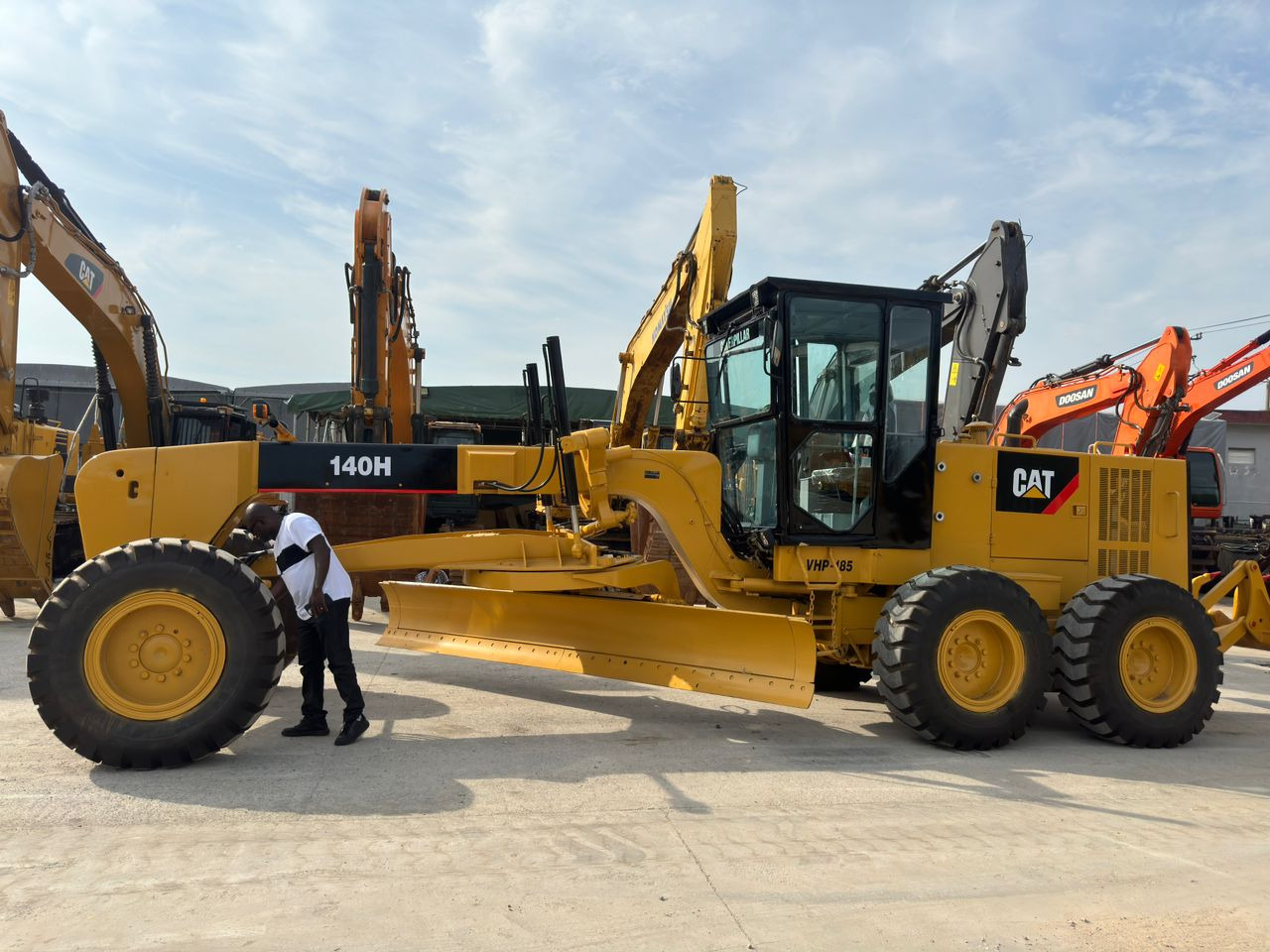 Caterpillar CAT 140H 140K Used Grader Secondhand Motor Grader with Excellent Quality for Sale - מפלסת: תמונה 3 Caterpillar CAT 140H 140K Used Grader Secondhand Motor Grader with Excellent Quality for Sale - מפלסת: תמונה 3