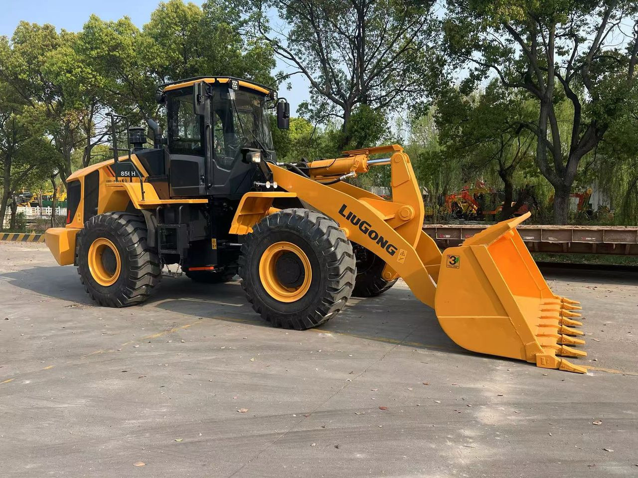 Liugong CLG 856H used wheel loader with cummins engine - מעמיס גלגלים: תמונה 1 Liugong CLG 856H used wheel loader with cummins engine - מעמיס גלגלים: תמונה 1
