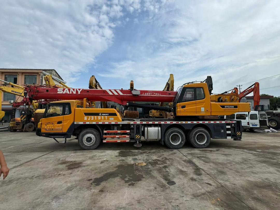 עגורן נייד Sany Used Truck Crane 25 Ton with Excellent Work Performance and 1 year Warrenty: תמונה 8