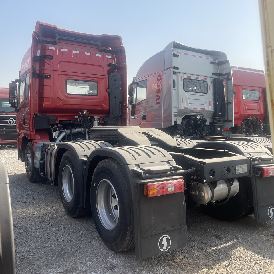 Shacman New or Used Truck Head Tractor Head Tipper Head - יחידת טרקטור: תמונה 3 Shacman New or Used Truck Head Tractor Head Tipper Head - יחידת טרקטור: תמונה 3