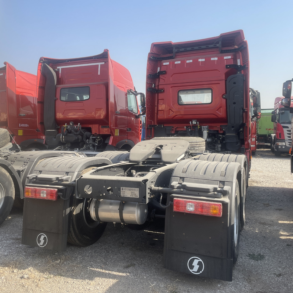 Shacman New or Used Truck Head Tractor Head Tipper Head - יחידת טרקטור: תמונה 4 Shacman New or Used Truck Head Tractor Head Tipper Head - יחידת טרקטור: תמונה 4