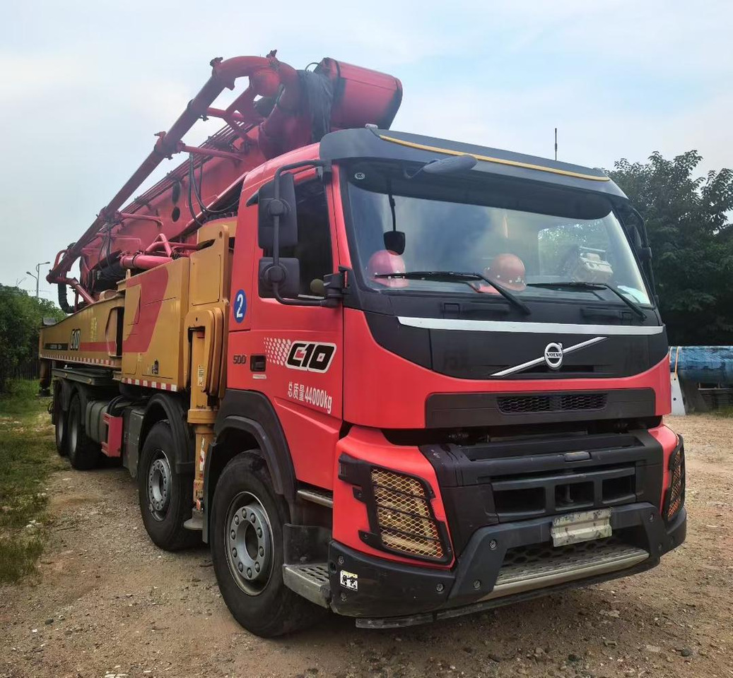 VOLVO 62 Meters Original Concrete Pump Truck Construction Machinery Cement Pumping Equipment Mounted Concrete Pump Truck for Sale - משאית משאבת בטון: תמונה 3 VOLVO 62 Meters Original Concrete Pump Truck Construction Machinery Cement Pumping Equipment Mounted Concrete Pump Truck for Sale - משאית משאבת בטון: תמונה 3