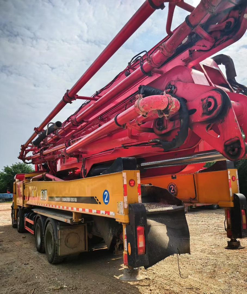 VOLVO 62 Meters Original Concrete Pump Truck Construction Machinery Cement Pumping Equipment Mounted Concrete Pump Truck - ציוד בטון: תמונה 4 VOLVO 62 Meters Original Concrete Pump Truck Construction Machinery Cement Pumping Equipment Mounted Concrete Pump Truck - ציוד בטון: תמונה 4