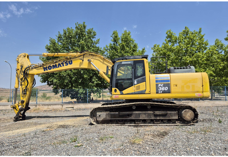 Komatsu PC360LC-10 - מחפר סורק: תמונה 1 Komatsu PC360LC-10 - מחפר סורק: תמונה 1