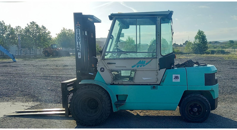 Mitsubishi FD50 - מלגזת סולר: תמונה 1 Mitsubishi FD50 - מלגזת סולר: תמונה 1