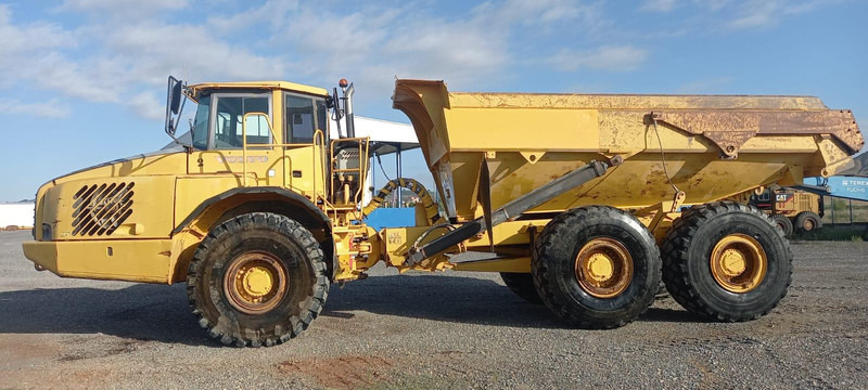 Volvo A35D - מסיר פסולת מפרקי: תמונה 1 Volvo A35D - מסיר פסולת מפרקי: תמונה 1