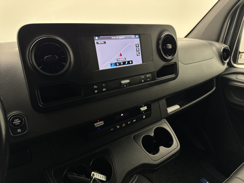 Mercedes-Benz Sprinter 519 3.0 CDI L3H2 V6 Led koplampen 360 camera systeem Trekhaak Navigatie Dubbel lucht - כלי רכב מסחרי עם לוח: תמונה 5 Mercedes-Benz Sprinter 519 3.0 CDI L3H2 V6 Led koplampen 360 camera systeem Trekhaak Navigatie Dubbel lucht - כלי רכב מסחרי עם לוח: תמונה 5