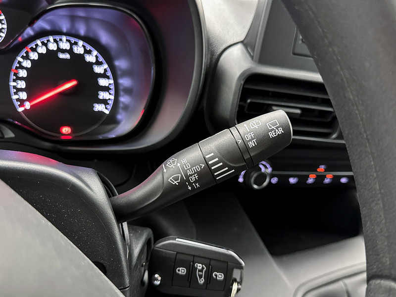 הַחכָּרָה Opel Combo 1.5D L2H1 Betimmering Cruise control Airco Parkeersensoren Verlengd Opel Combo 1.5D L2H1 Betimmering Cruise control Airco Parkeersensoren Verlengd: תמונה 10