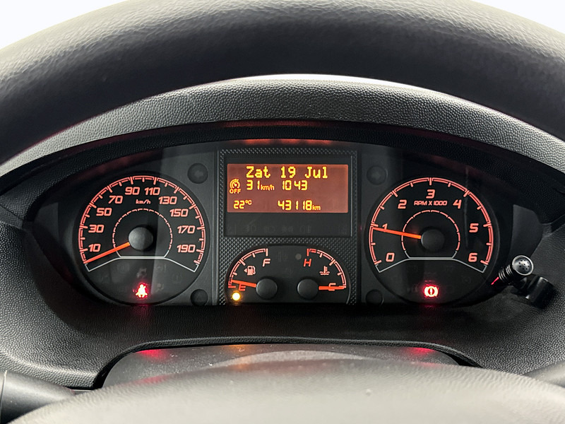 Opel Movano 2.2D 140pk Bakwagen D'Hollandia laadklep Cruise control Airco Achteruitrijcamera - כלי רכב מסחרי עם תיבה: תמונה 5 Opel Movano 2.2D 140pk Bakwagen D'Hollandia laadklep Cruise control Airco Achteruitrijcamera - כלי רכב מסחרי עם תיבה: תמונה 5