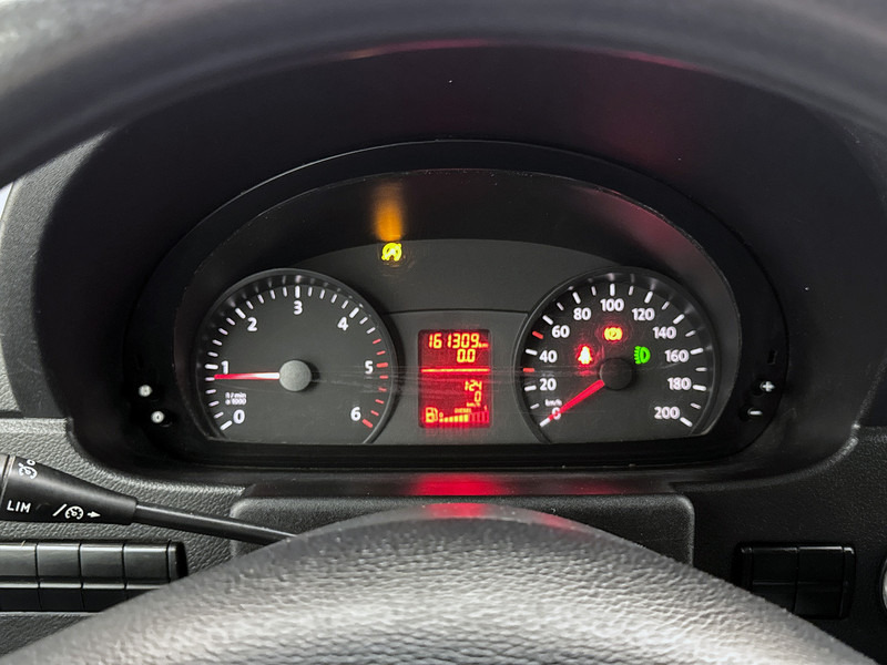 Volkswagen Crafter 35 2.0 TDI L1H1 2x schuifdeur Inrichting Lucht geveerde stoel Cruise control Airco - כלי רכב מסחרי עם לוח: תמונה 5 Volkswagen Crafter 35 2.0 TDI L1H1 2x schuifdeur Inrichting Lucht geveerde stoel Cruise control Airco - כלי רכב מסחרי עם לוח: תמונה 5