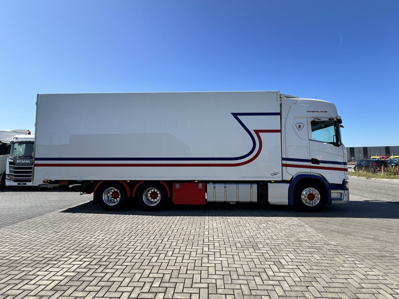 Scania S450 6x2 koelwagen Retarder / Dhollandia / Bloenenmaat - משאית קירור: תמונה 4 Scania S450 6x2 koelwagen Retarder / Dhollandia / Bloenenmaat - משאית קירור: תמונה 4