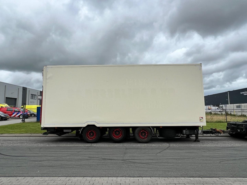 Vogelzang 3 - Assige wipkar Gestuurd / zijdeuren - סמיטריילר בתיבה סגורה: תמונה 4 Vogelzang 3 - Assige wipkar Gestuurd / zijdeuren - סמיטריילר בתיבה סגורה: תמונה 4