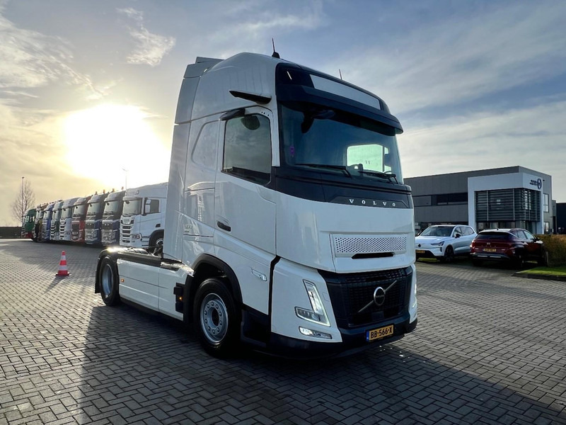 Volvo FH 460 4x2 trekker Aero / Globetrotter XL / Standclima - יחידת טרקטור: תמונה 3 Volvo FH 460 4x2 trekker Aero / Globetrotter XL / Standclima - יחידת טרקטור: תמונה 3