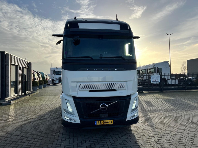 Volvo FH 460 4x2 trekker Aero / Globetrotter XL / Standclima - יחידת טרקטור: תמונה 2 Volvo FH 460 4x2 trekker Aero / Globetrotter XL / Standclima - יחידת טרקטור: תמונה 2