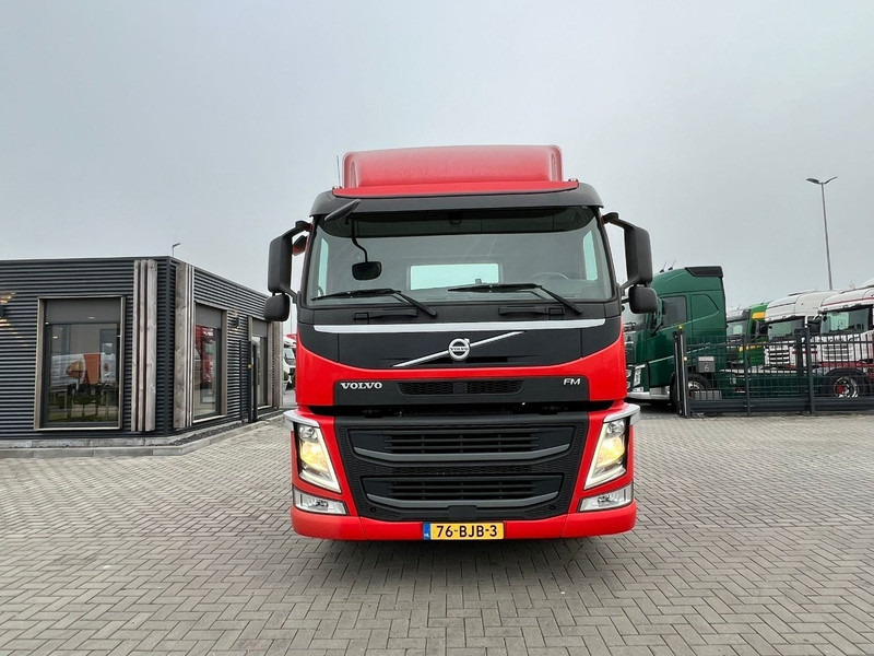 Volvo FM 330 4x2 trekker 4x2 / 671.570km - יחידת טרקטור: תמונה 2 Volvo FM 330 4x2 trekker 4x2 / 671.570km - יחידת טרקטור: תמונה 2