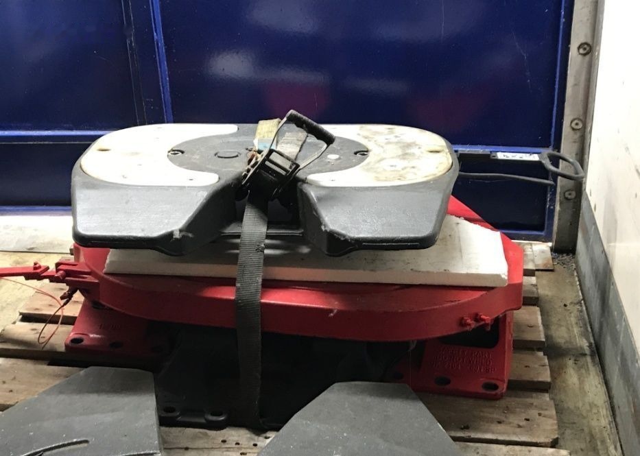DAF XF truck - מצמד גלגל חמישי עבור משאית: תמונה 2 DAF XF truck - מצמד גלגל חמישי עבור משאית: תמונה 2