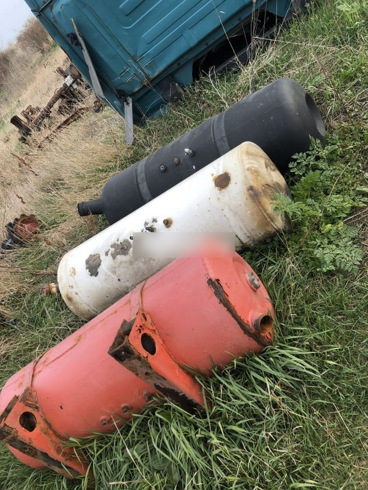 Duba Frigorifica din dezmembrari for Thermo King Carrier refrigeration unit - חלקי בלמים עבור מכונית: תמונה 2 Duba Frigorifica din dezmembrari for Thermo King Carrier refrigeration unit - חלקי בלמים עבור מכונית: תמונה 2