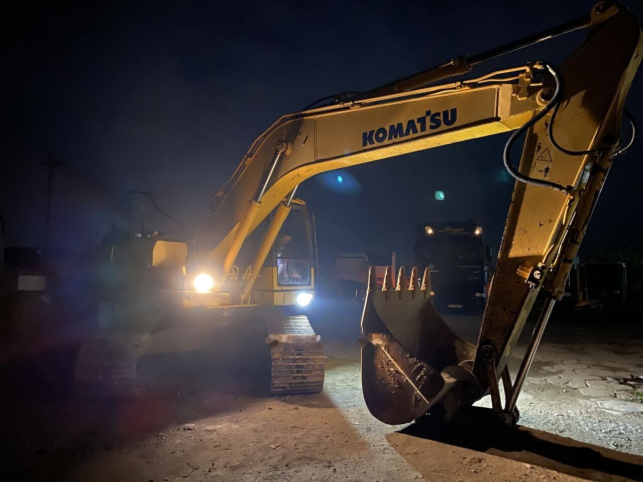 Komatsu PC210 -8 Excavator pe Senile - PIESE DIN DEZMEMBRARI - תמסורת עבור מחפר: תמונה 1 Komatsu PC210 -8 Excavator pe Senile - PIESE DIN DEZMEMBRARI - תמסורת עבור מחפר: תמונה 1