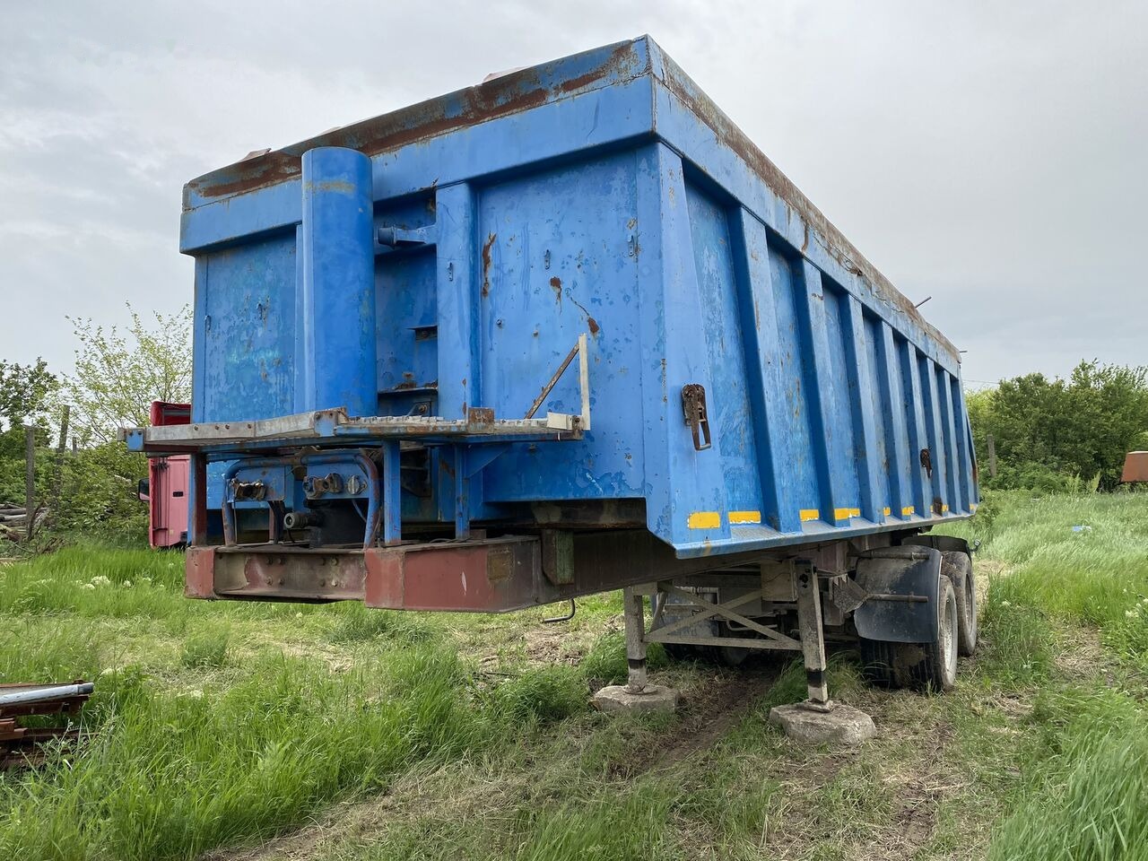 Langendorf SKS18/25// BASCULA FIER - סמיטריילר עם מזהיר: תמונה 1 Langendorf SKS18/25// BASCULA FIER - סמיטריילר עם מזהיר: תמונה 1