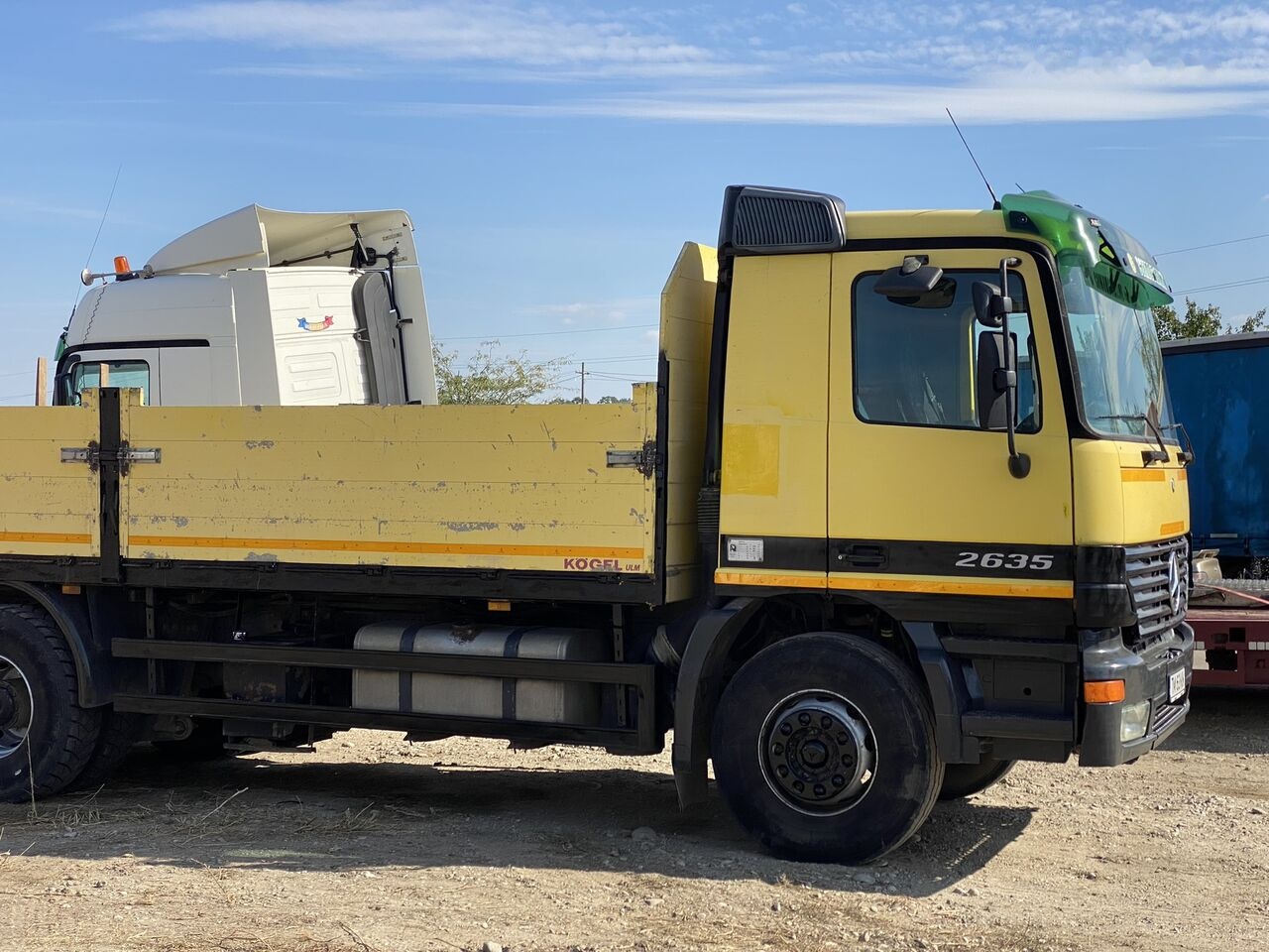 משאית צד נופל/ שטוחה, משאית מנוף Mercedes-Benz Actros MP1: תמונה 7