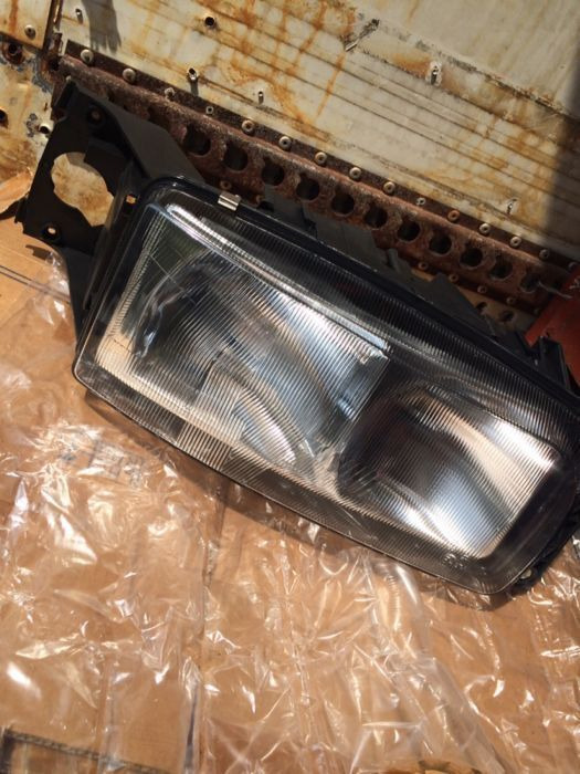 Renault DCI stanga/dreapta NOU - פנס קדמי עבור משאית: תמונה 1 Renault DCI stanga/dreapta NOU - פנס קדמי עבור משאית: תמונה 1