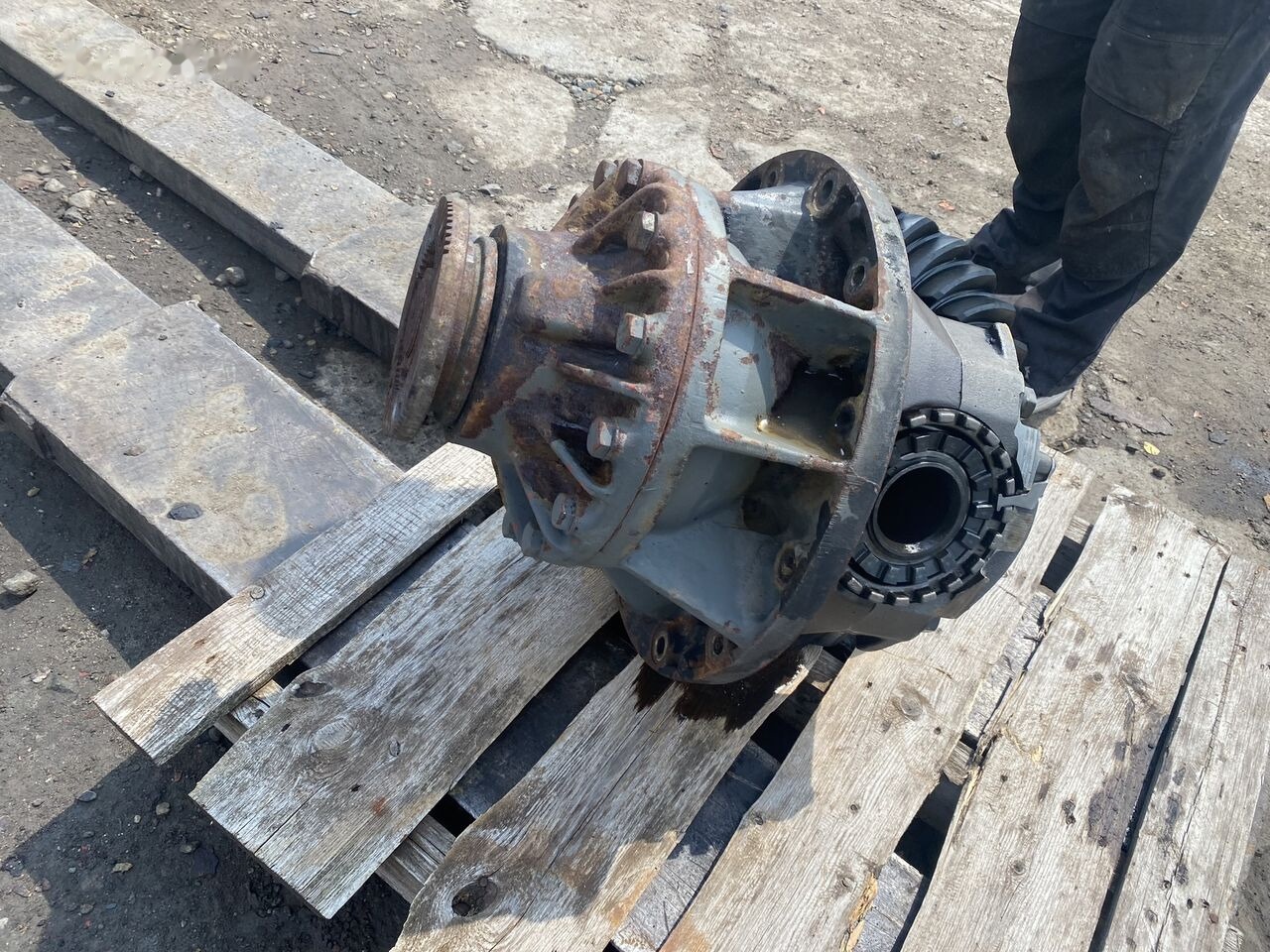 Volvo lock, rear axle assembly : GRUP FH FM FL ALL RATIO truck - הילוך דיפרנציאלי עבור משאית: תמונה 2 Volvo lock, rear axle assembly : GRUP FH FM FL ALL RATIO truck - הילוך דיפרנציאלי עבור משאית: תמונה 2