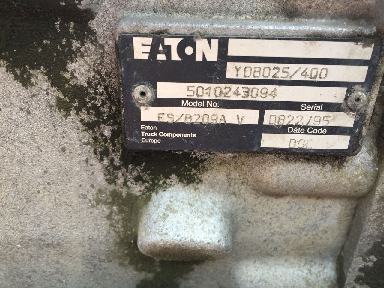 Eaton FS/8209A Y08025/400 truck - תיבת הילוכים עבור משאית: תמונה 1 Eaton FS/8209A Y08025/400 truck - תיבת הילוכים עבור משאית: תמונה 1
