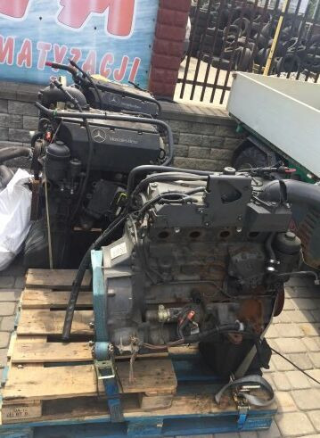 Mercedes-Benz OM904LA Mercedes-Benz truck - מנוע עבור משאית: תמונה 1 Mercedes-Benz OM904LA Mercedes-Benz truck - מנוע עבור משאית: תמונה 1