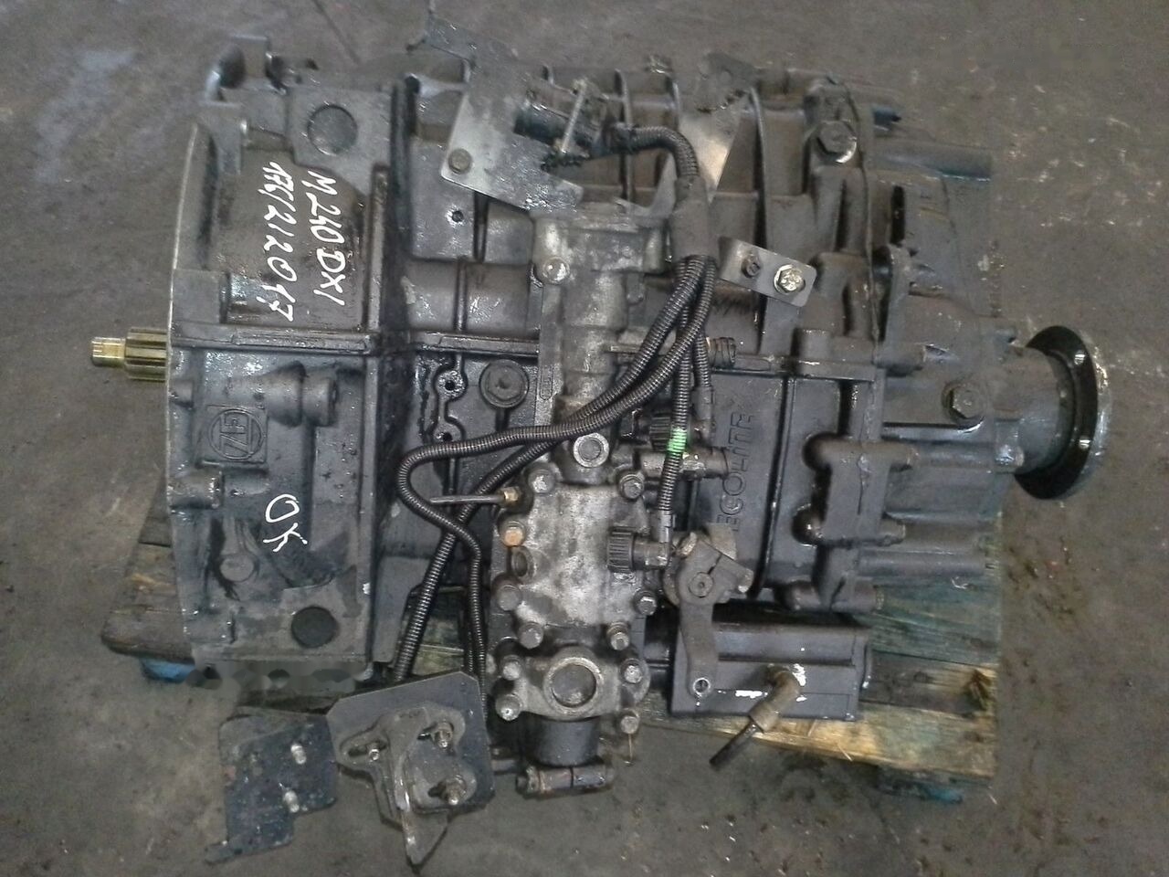 ZF 6S1000T0 Renault - תיבת הילוכים עבור משאית: תמונה 1 ZF 6S1000T0 Renault - תיבת הילוכים עבור משאית: תמונה 1