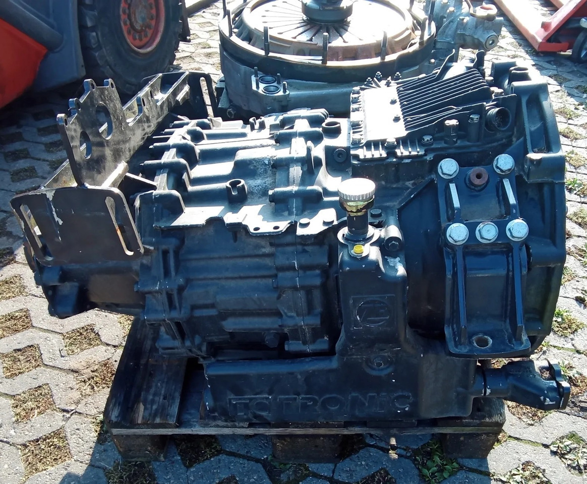 ZF TC-TRONIC 12 TC 2740 TO MAN truck - תיבת הילוכים עבור משאית: תמונה 1 ZF TC-TRONIC 12 TC 2740 TO MAN truck - תיבת הילוכים עבור משאית: תמונה 1