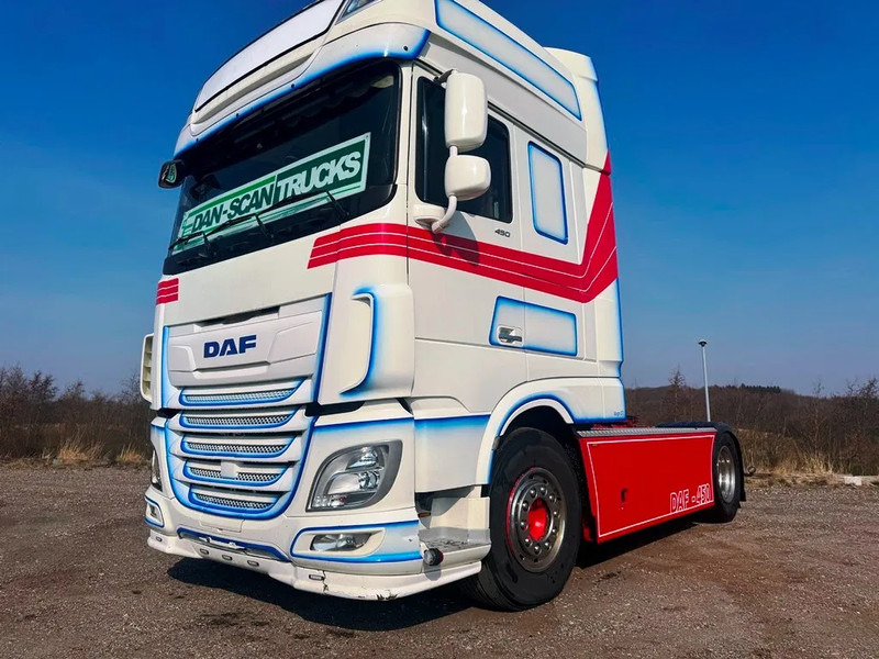 DAF XF 450 DAF XF 450 Special Interior. 706000 km. Euro 6 - יחידת טרקטור: תמונה 1 DAF XF 450 DAF XF 450 Special Interior. 706000 km. Euro 6 - יחידת טרקטור: תמונה 1