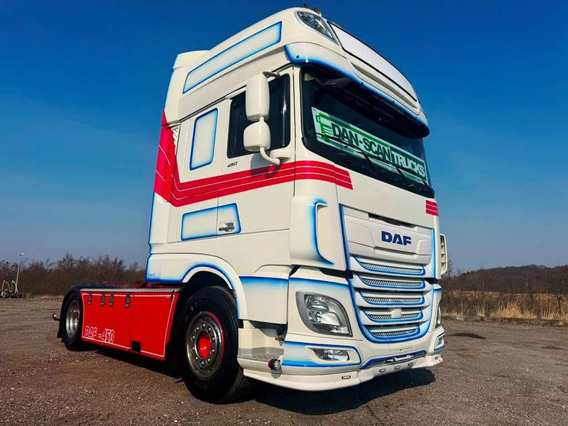 DAF XF 450 DAF XF 450 Special Interior. 706000 km. Euro 6 - יחידת טרקטור: תמונה 2 DAF XF 450 DAF XF 450 Special Interior. 706000 km. Euro 6 - יחידת טרקטור: תמונה 2