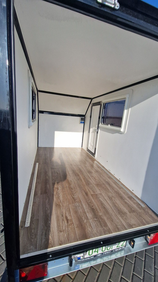 Minicamp Everest Lekki mały kemping camper DMC 600 do 1000kg NOWA - קרוואן נגרר: תמונה 2 Minicamp Everest Lekki mały kemping camper DMC 600 do 1000kg NOWA - קרוואן נגרר: תמונה 2