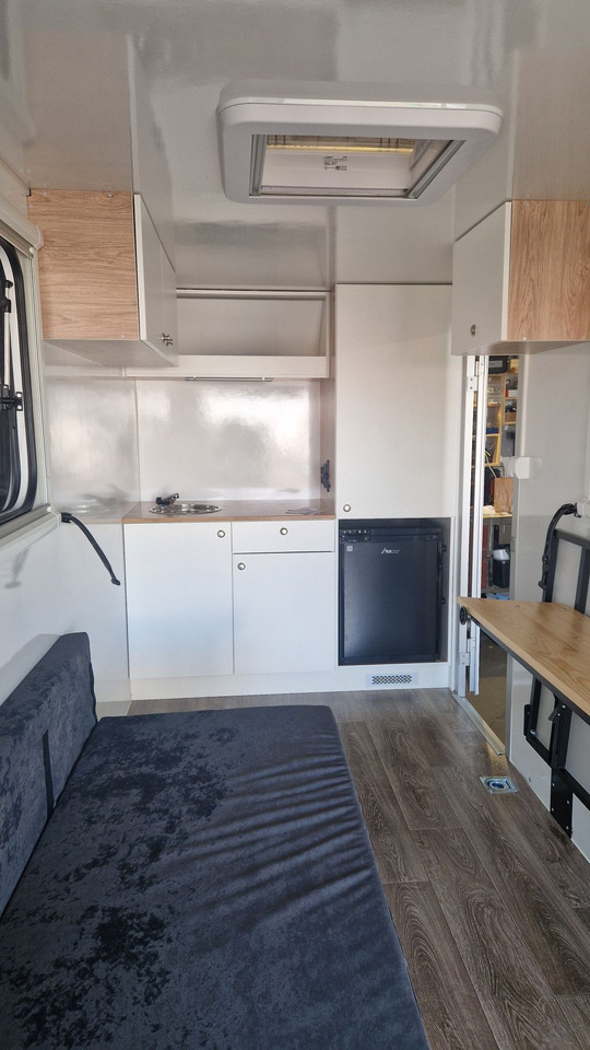 Minicamp Kempingowa mała lekka wyprawowa Everest EVO DMC 750- 1300kg - קרוואן נגרר: תמונה 4 Minicamp Kempingowa mała lekka wyprawowa Everest EVO DMC 750- 1300kg - קרוואן נגרר: תמונה 4