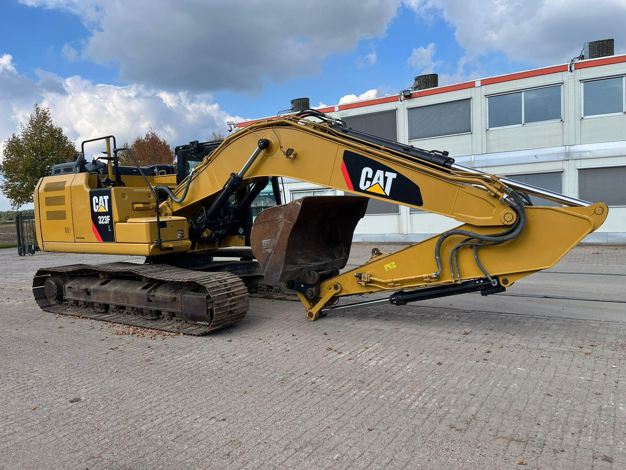 Caterpillar 323FL - מחפר סורק: תמונה 4 Caterpillar 323FL - מחפר סורק: תמונה 4