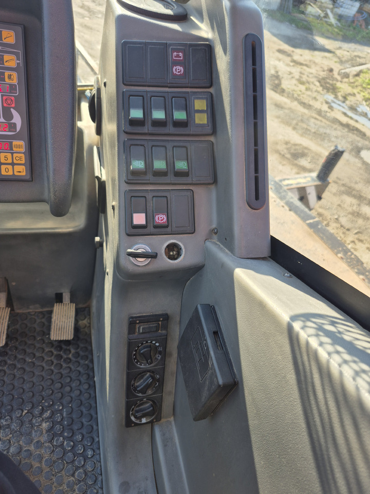 עגורן נייד GROVE GMK3055: תמונה 12