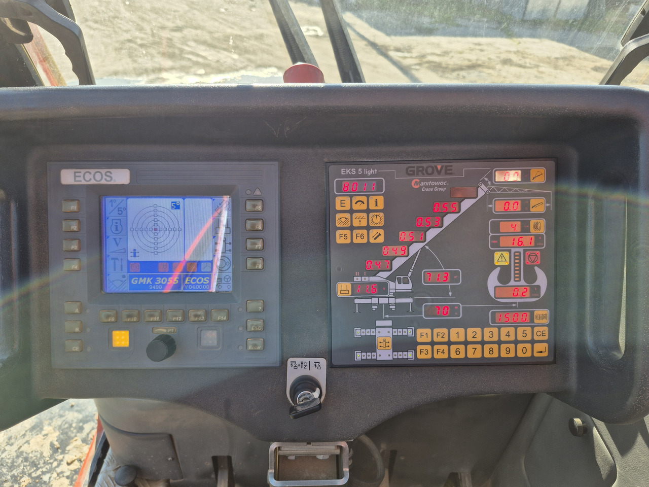 עגורן נייד GROVE GMK3055: תמונה 13