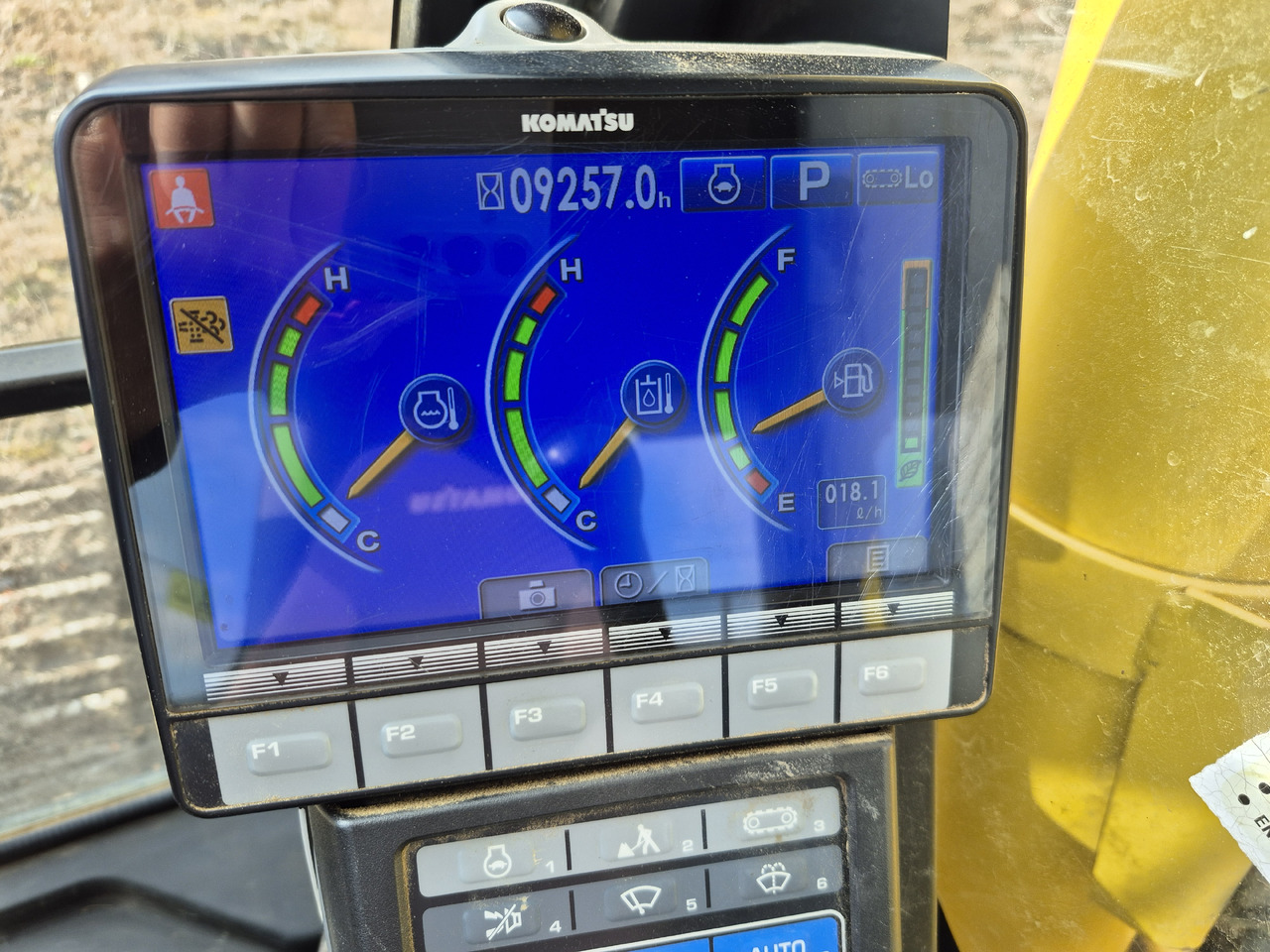 מחפר סורק KOMATSU PC360LC 10: תמונה 22