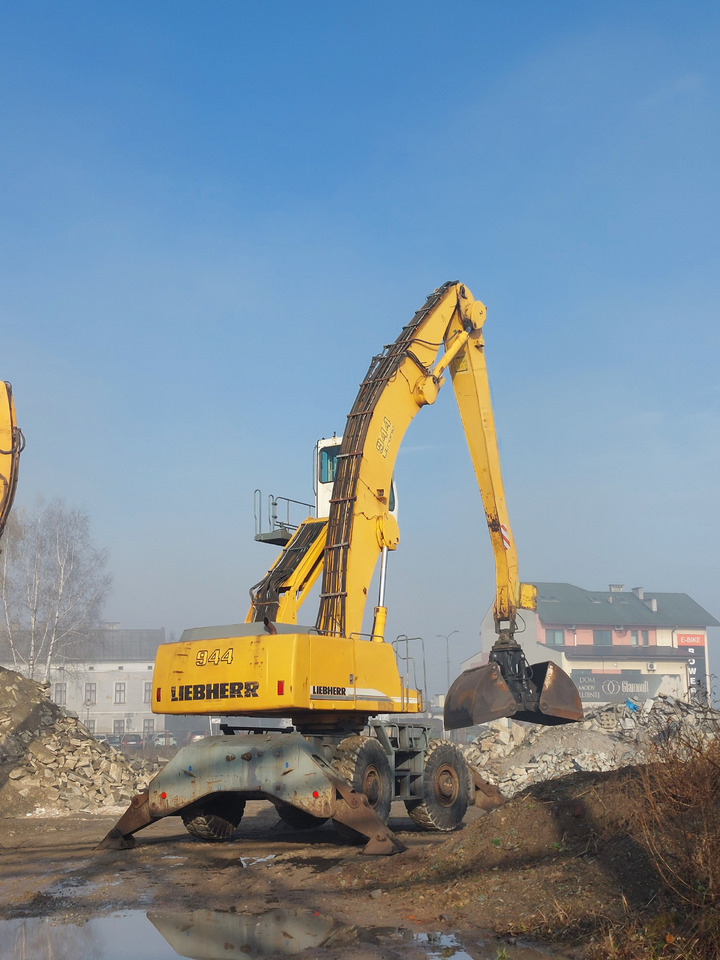 LIEBHERR A944BHD - מטפל בפסולת/ תעשייתי: תמונה 3 LIEBHERR A944BHD - מטפל בפסולת/ תעשייתי: תמונה 3