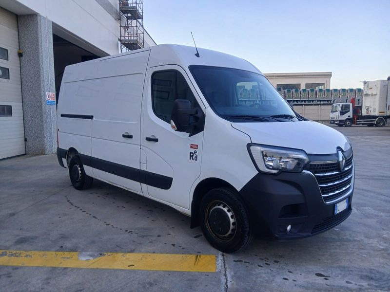 Renault Master Furgone red edition 2021 - כלי רכב מסחרי עם לוח: תמונה 2 Renault Master Furgone red edition 2021 - כלי רכב מסחרי עם לוח: תמונה 2