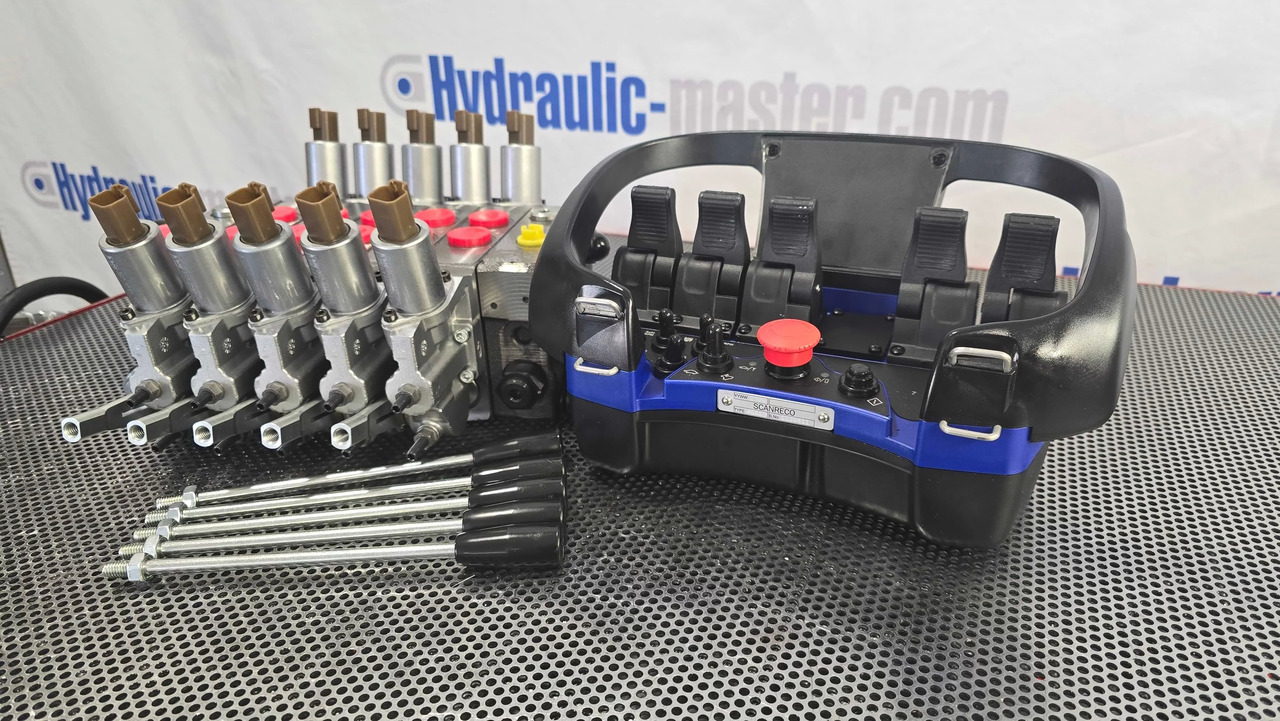Container Side Lifter Sidelifter 5 sections valve with Radio Remote Scanreco - משאית אשפה: תמונה 5 Container Side Lifter Sidelifter 5 sections valve with Radio Remote Scanreco - משאית אשפה: תמונה 5
