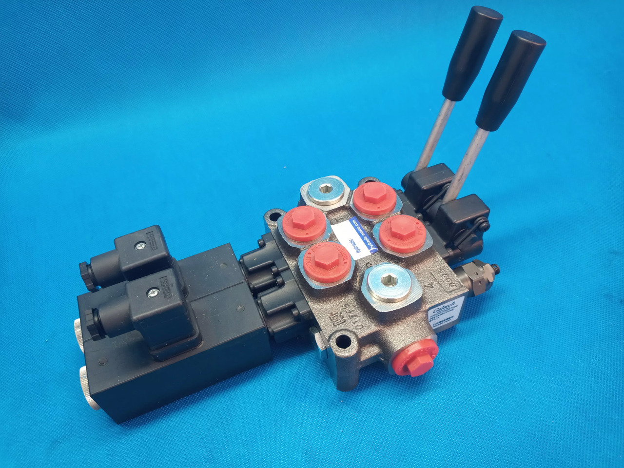 Galtech 2 Section Directional Control Valve Q45 60 L/min 16 GPM Electric Solenoi for agricultural machines, tractors, sprayers, turners, cyclops, HDS loaders, construction machines, loaders, excavators, sweepers, industrial machinery andhydraulically operated equipment - ציוד תמיכת קרקע: תמונה 1 Galtech 2 Section Directional Control Valve Q45 60 L/min 16 GPM Electric Solenoi for agricultural machines, tractors, sprayers, turners, cyclops, HDS loaders, construction machines, loaders, excavators, sweepers, industrial machinery andhydraulically operated equipment - ציוד תמיכת קרקע: תמונה 1