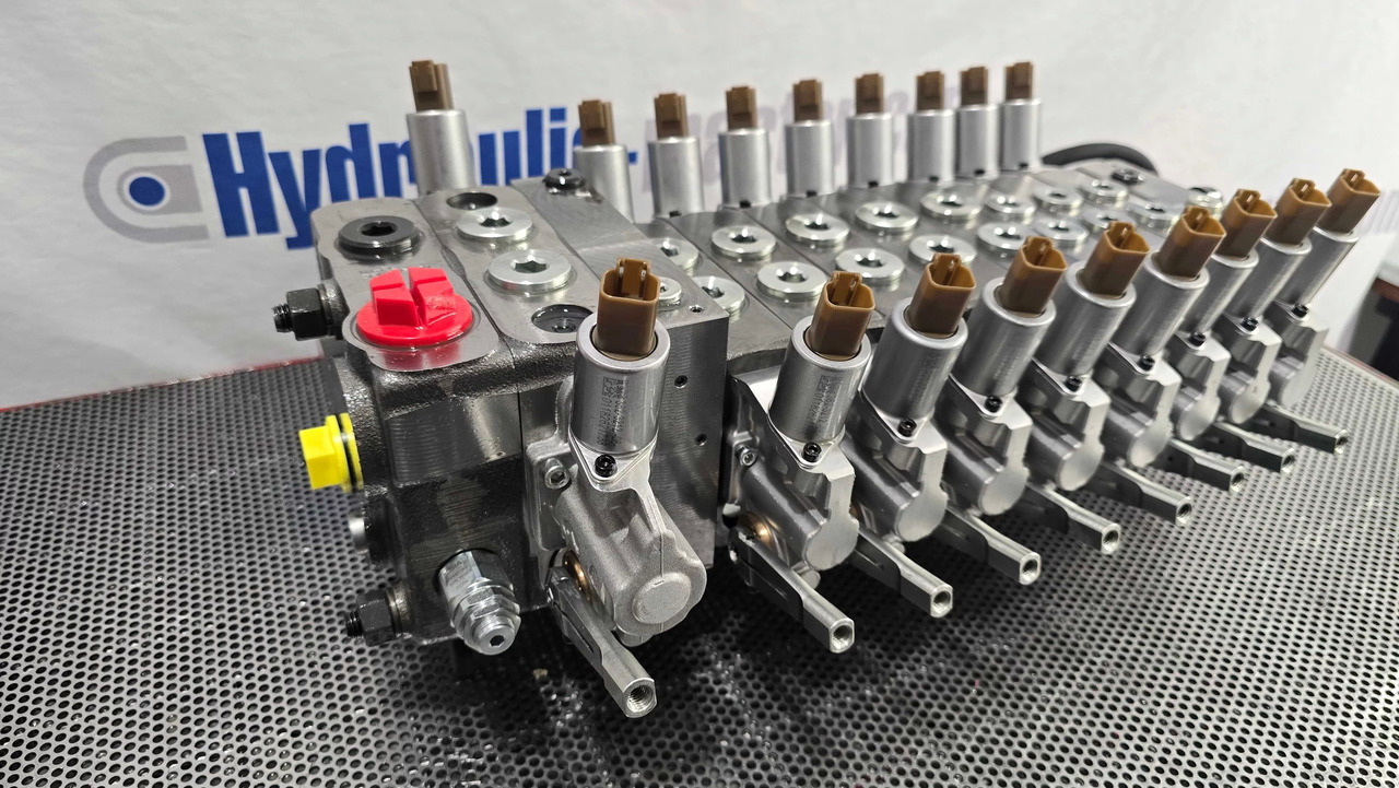 Proportional Valve Walvoil DPX160 combined with DPX100, 9 functions - קרון נגרר ליערות: תמונה 2 Proportional Valve Walvoil DPX160 combined with DPX100, 9 functions - קרון נגרר ליערות: תמונה 2